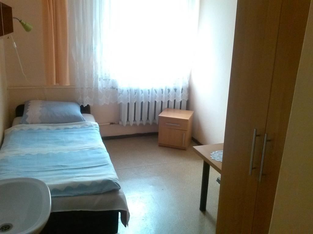 Pod Zielonym Kogutem Hostel Duszniki Zdroj Room photo