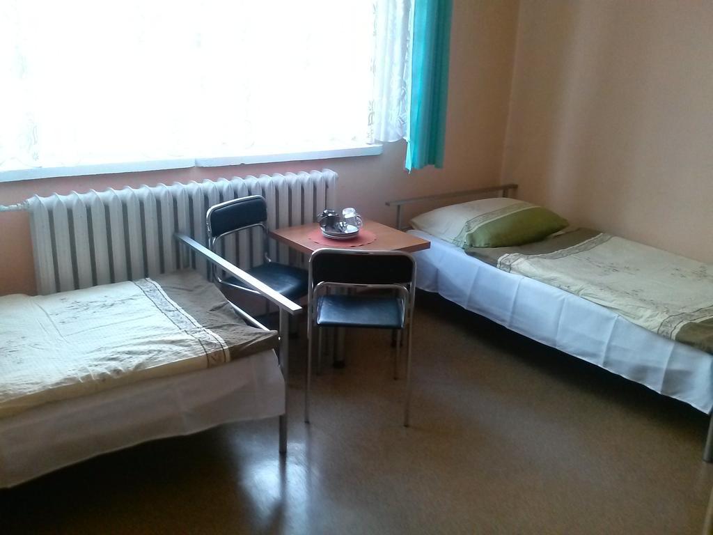 Pod Zielonym Kogutem Hostel Duszniki Zdroj Room photo
